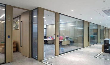 Poly Lily Business Center building glass partition project
